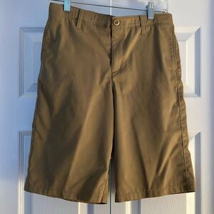 Under Armour Boys 16 shorts